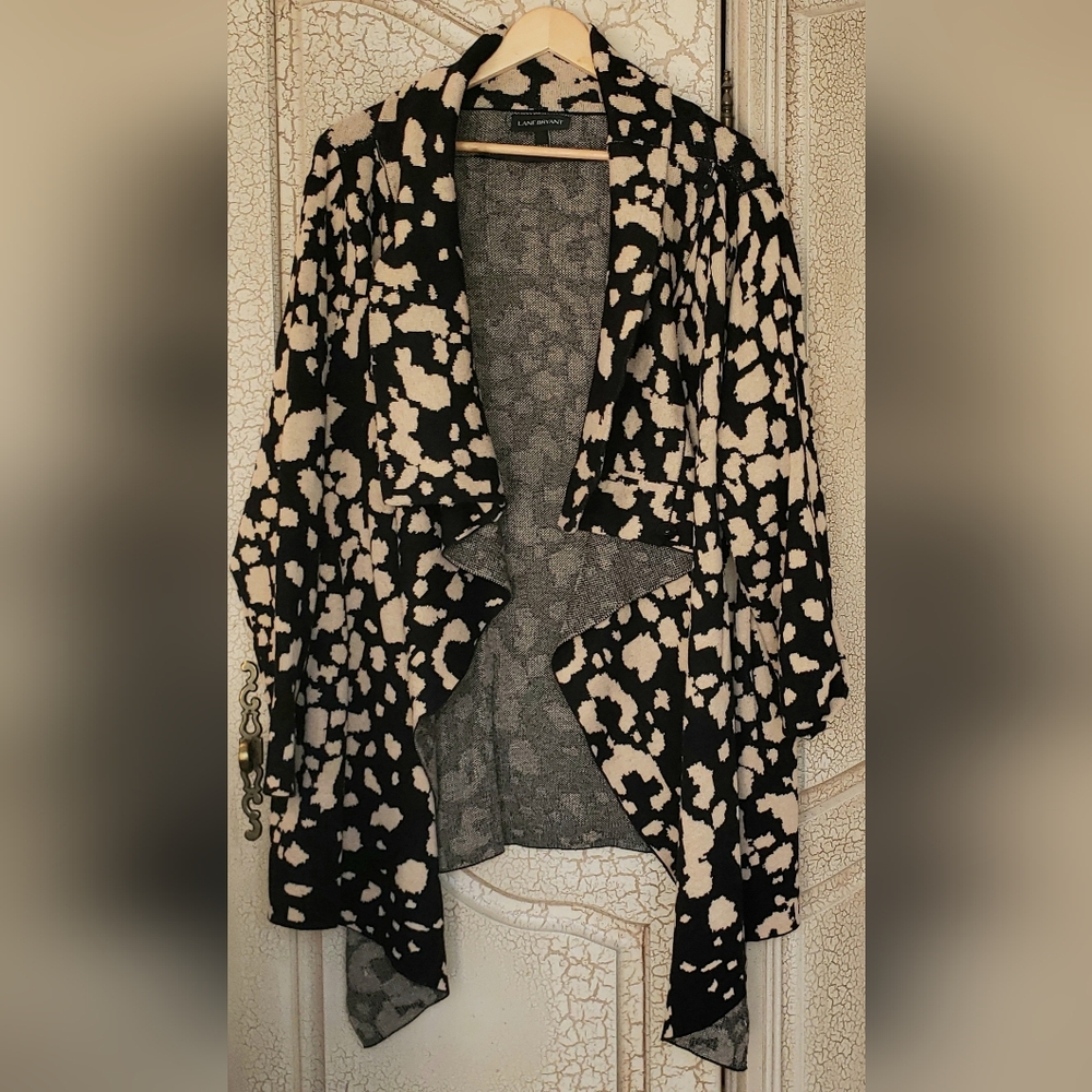 18/20 - 2X LANE BRYANT Cardigan Sweater Black Tan Wear Open Waterfall Or Closed